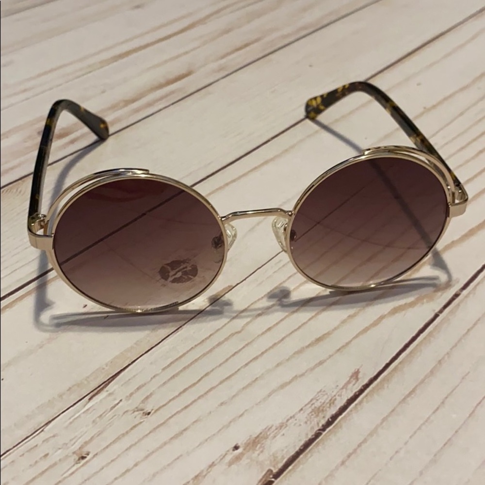 Catherine Malandrino retro round sunglasses
